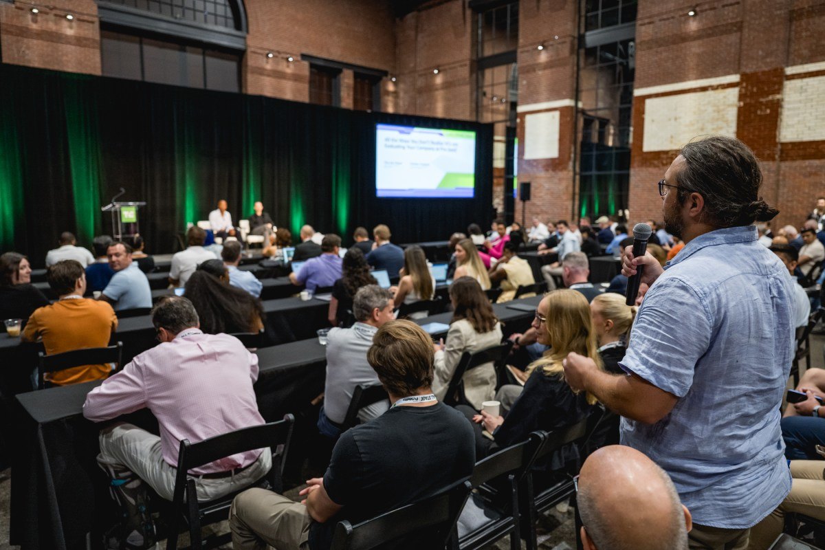 TechCrunch Founder Summit em Boston discute escala, produto e pitch