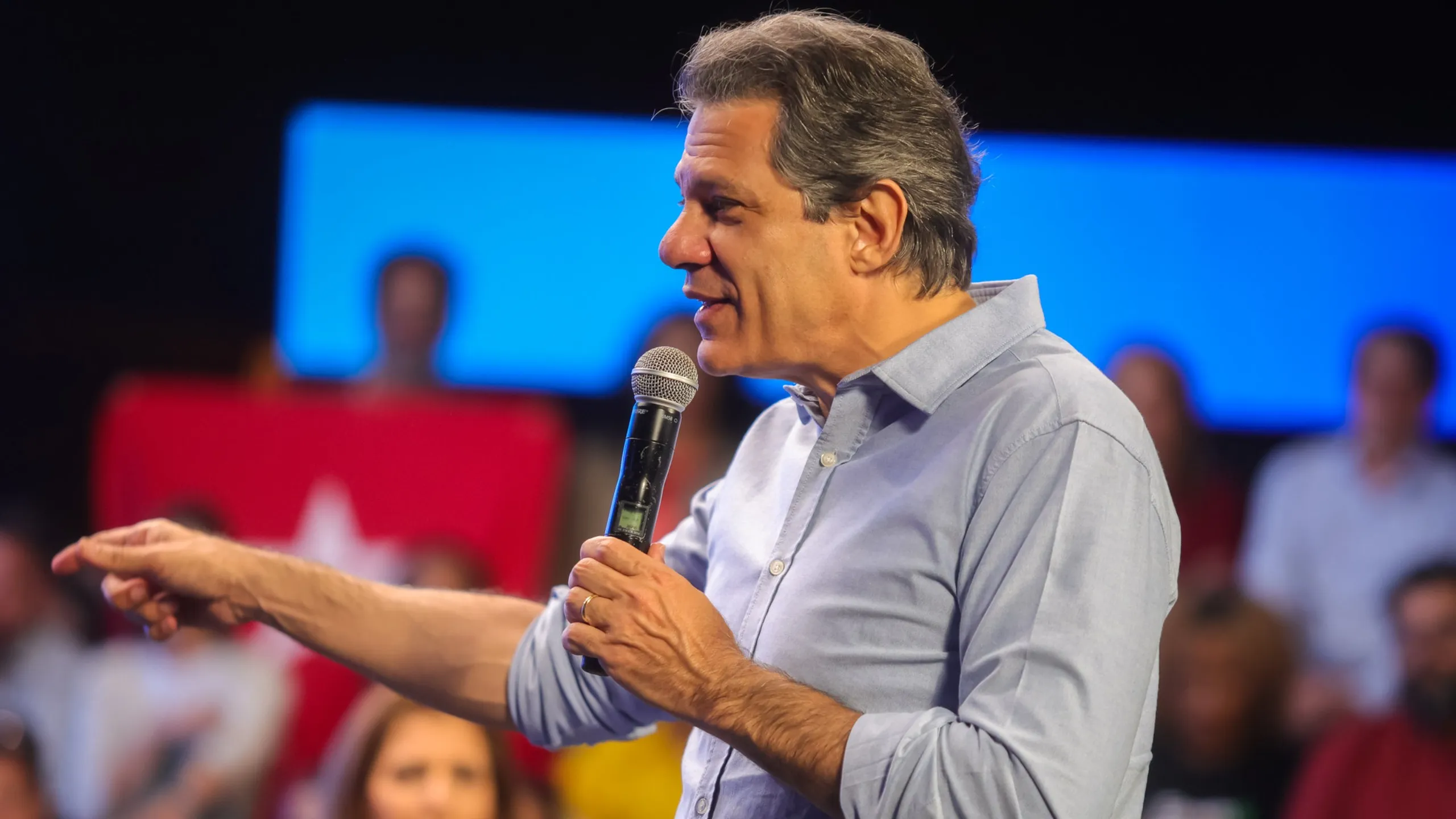 Haddad critica gestão Tarcísio na educação de SP e uso de recursos em plataforma