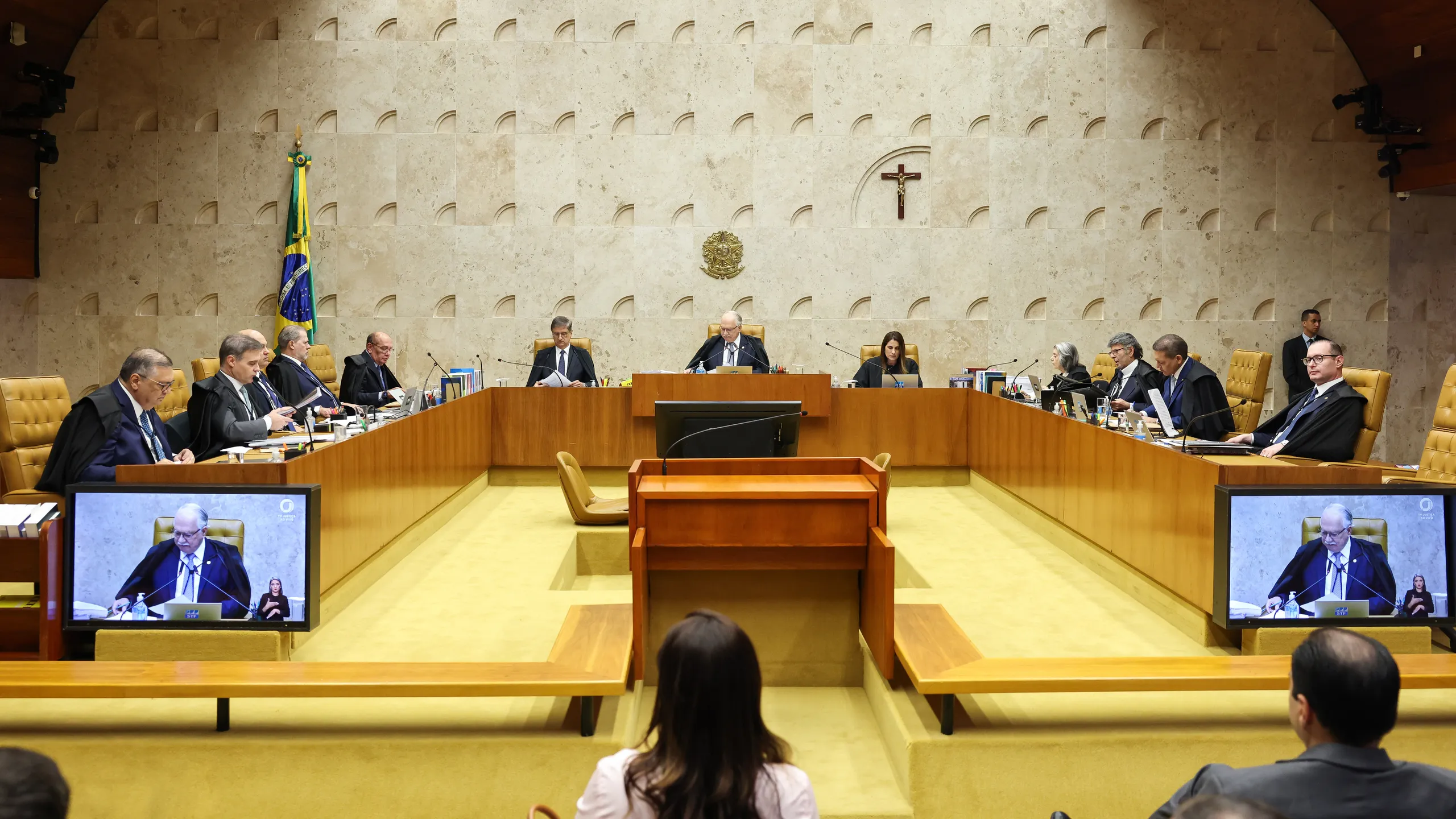 crise no stf trava investigações sobre banco master e inss
