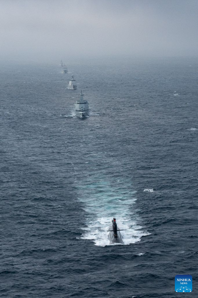 China e Rússia encerram exercício naval conjunto 'Joint Sea-2026'