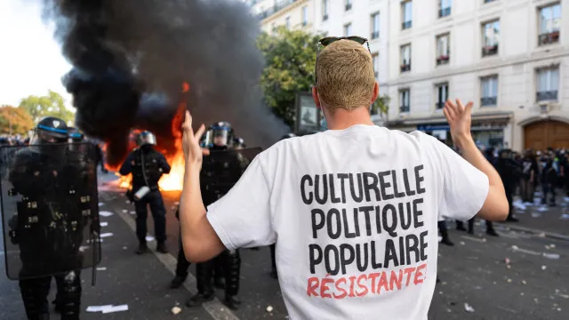 Protestos de estudantes na França mobilizam centenas de milhares em mais de 40 cidades