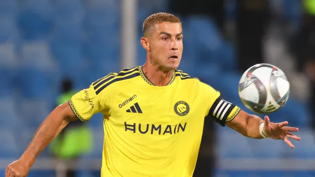 Cristiano Ronaldo deve alcançar milésimo gol em 2027, com 19 tentos restantes