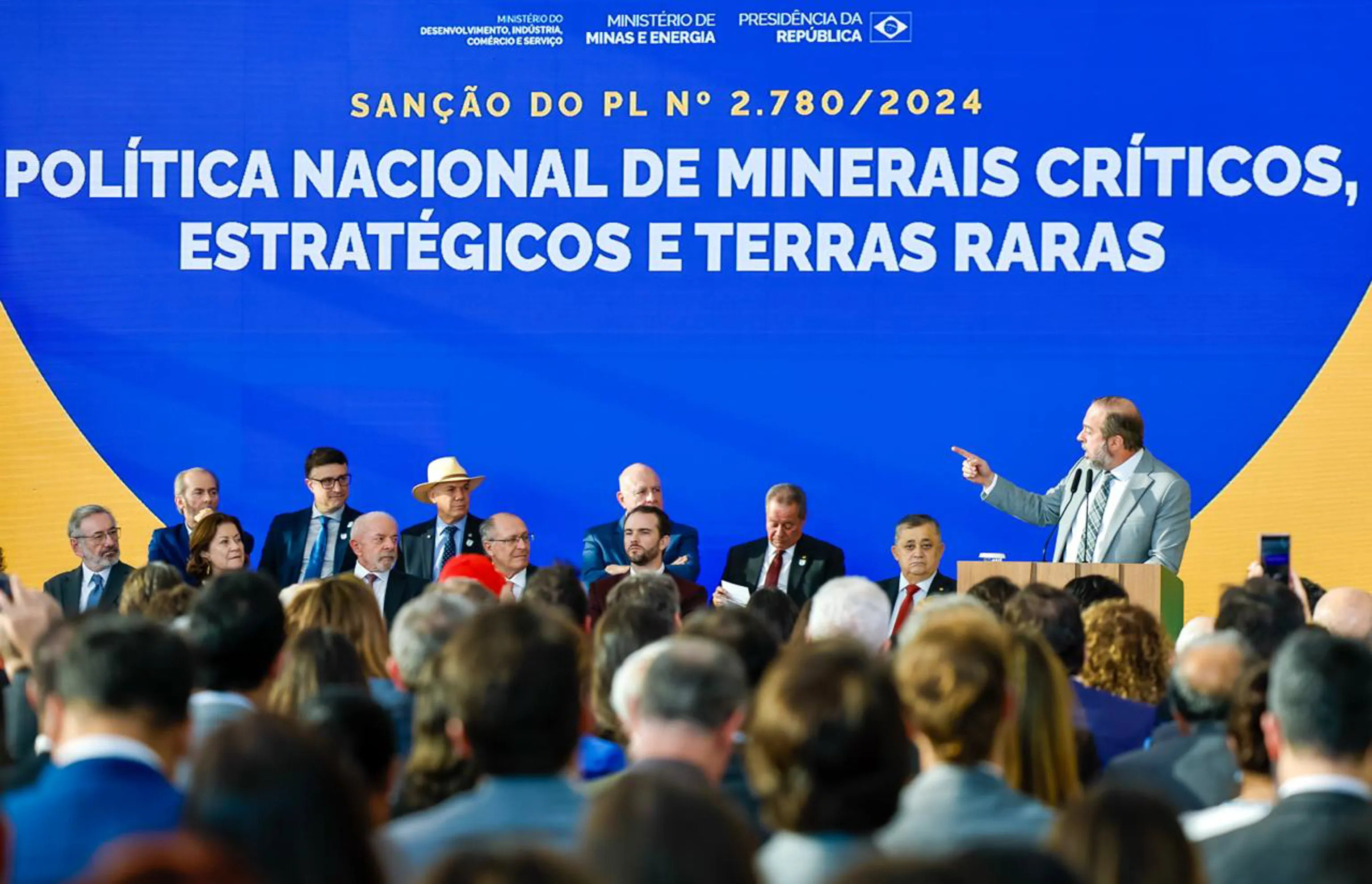 Nova Política Nacional de Minerais Críticos visa transformar riquezas em desenvolvimento