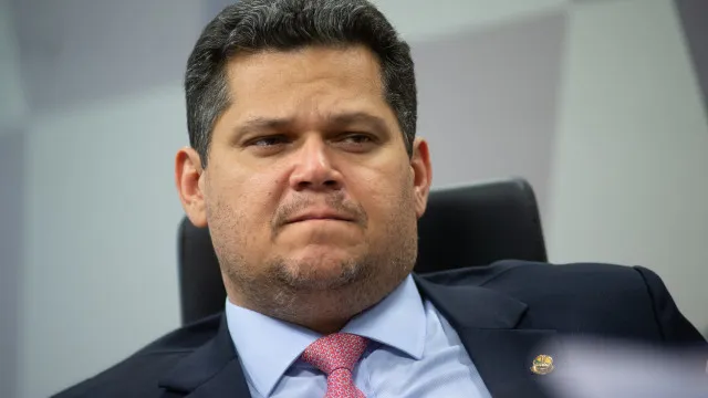 Senado pode votar PEC sobre fim da escala 6x1 na próxima semana