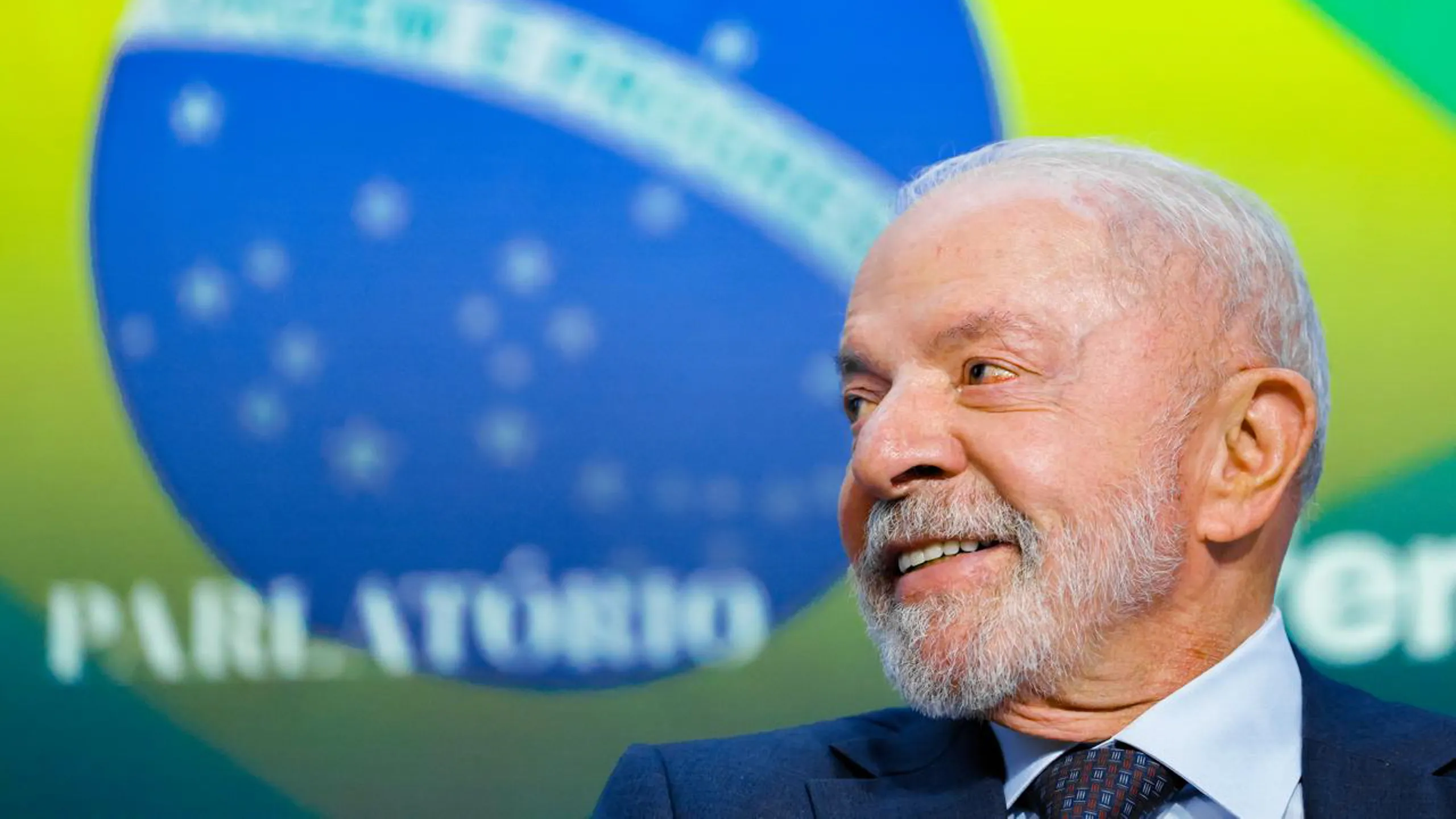 Lula vence segundo turno contra Flávio Bolsonaro e freia avanço da direita