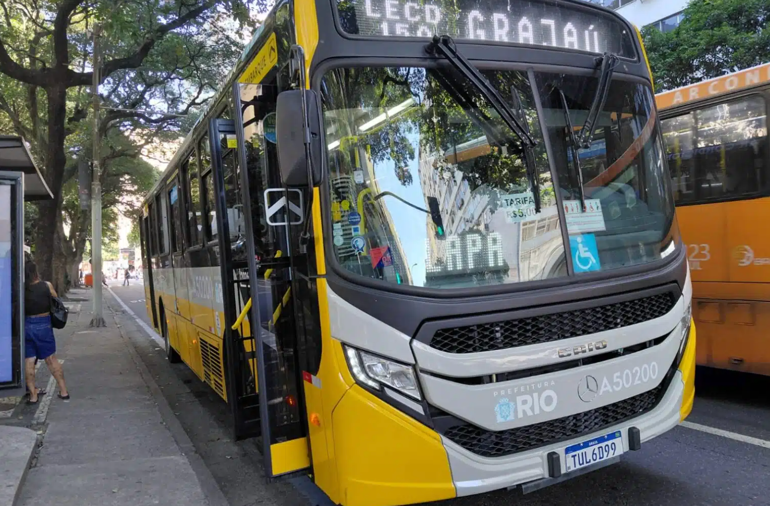 Controle do transporte pelo crime organizado amplia poder e influência