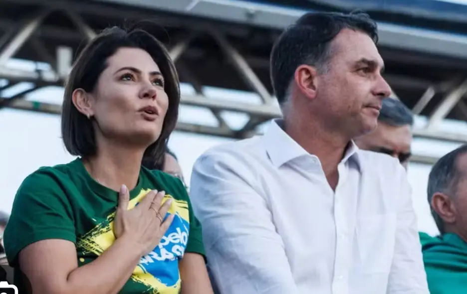 O alerta de Michelle: tenham medo de Flávio Bolsonaro