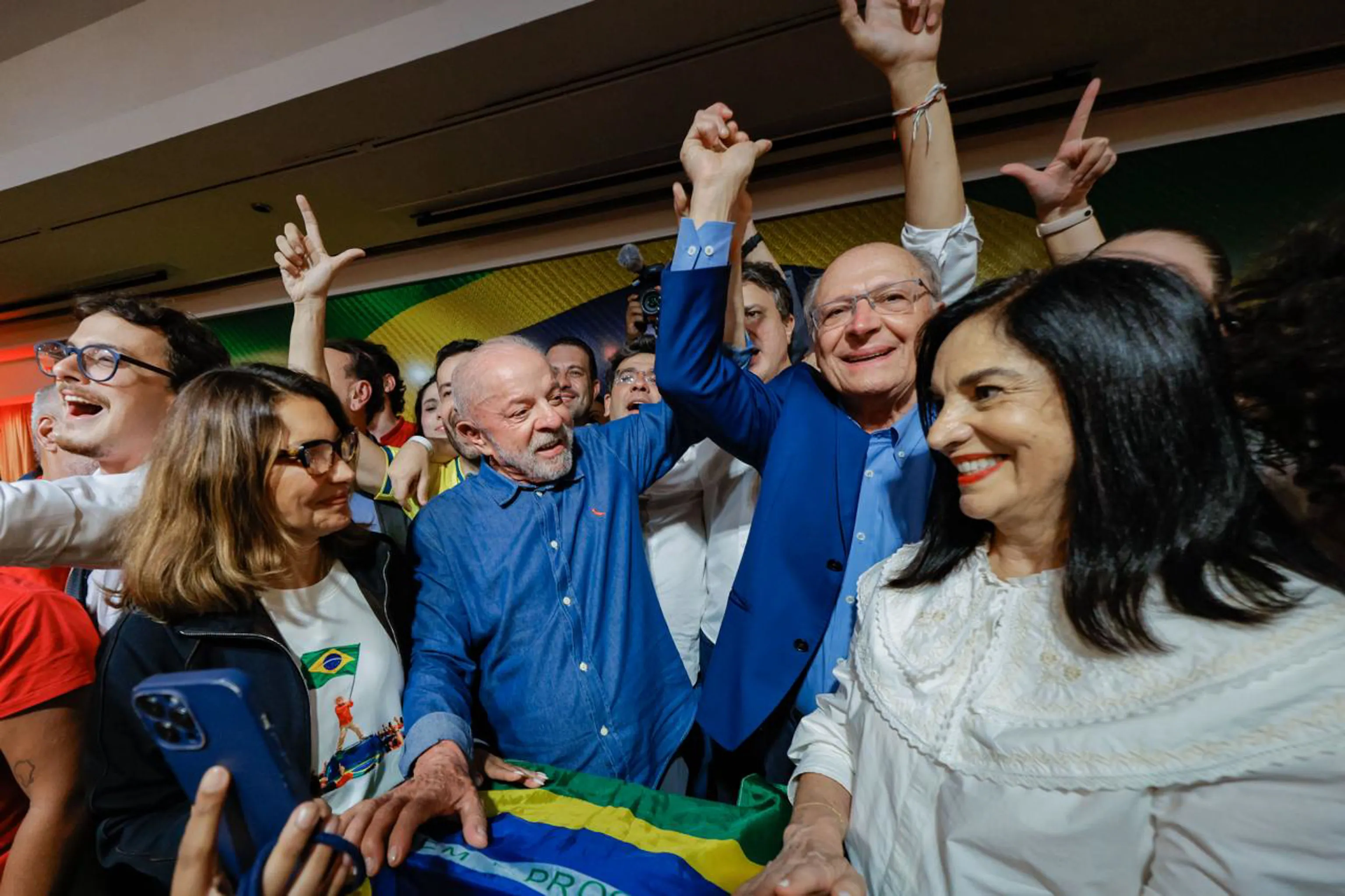 Lula supera 90% dos votos em dez cidades brasileiras