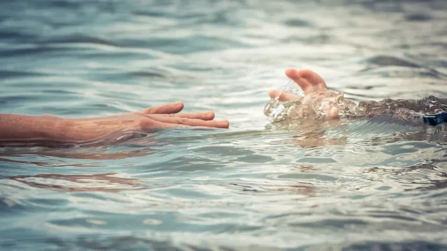 Menina de 10 anos morre após afogamento em parque aquático no Ceará