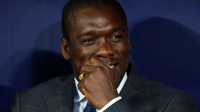 Contratação de Seedorf no Corinthians gera instabilidade política para presidente Osmar Stabile