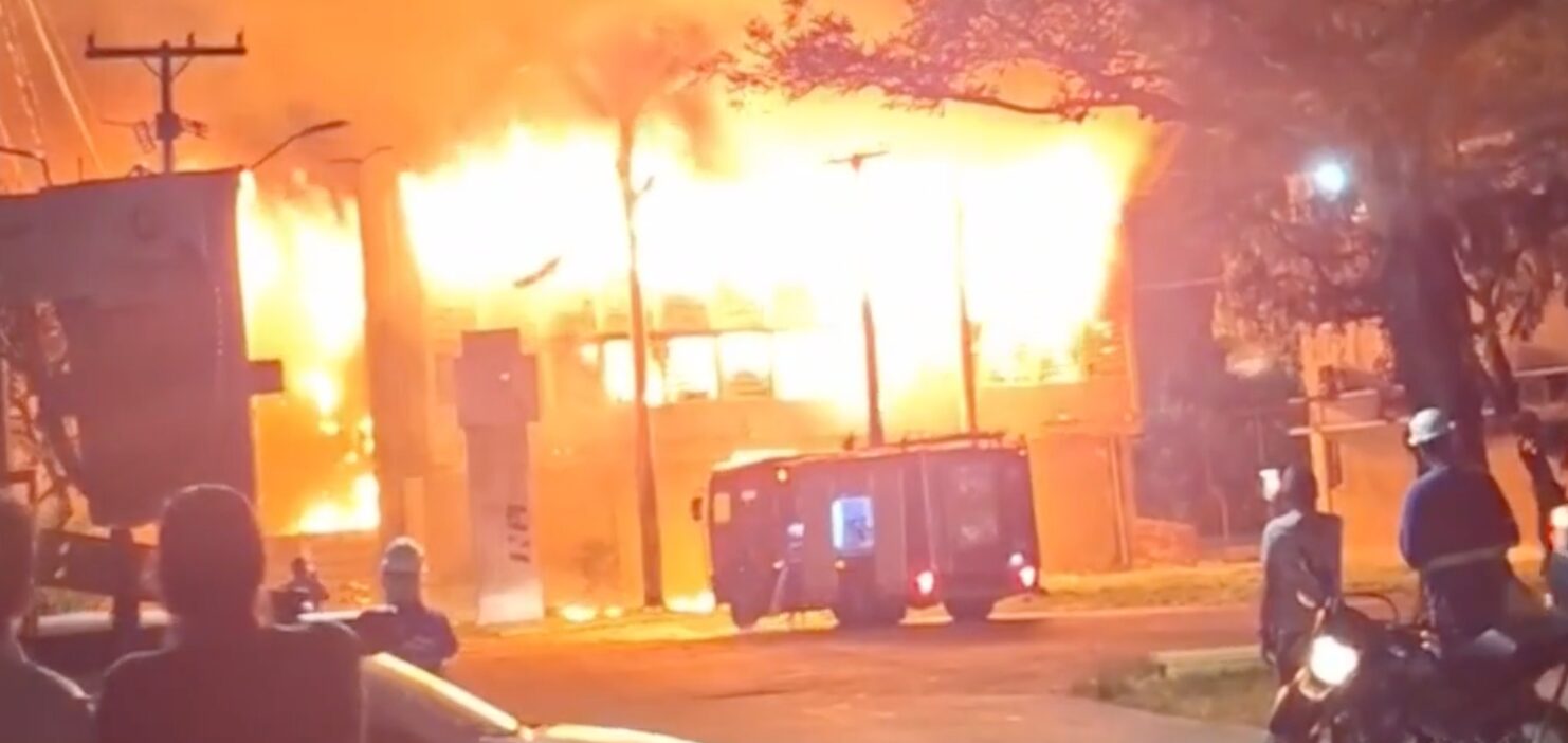 AGU exige investigação aprofundada sobre incêndio em prédio da UFPE