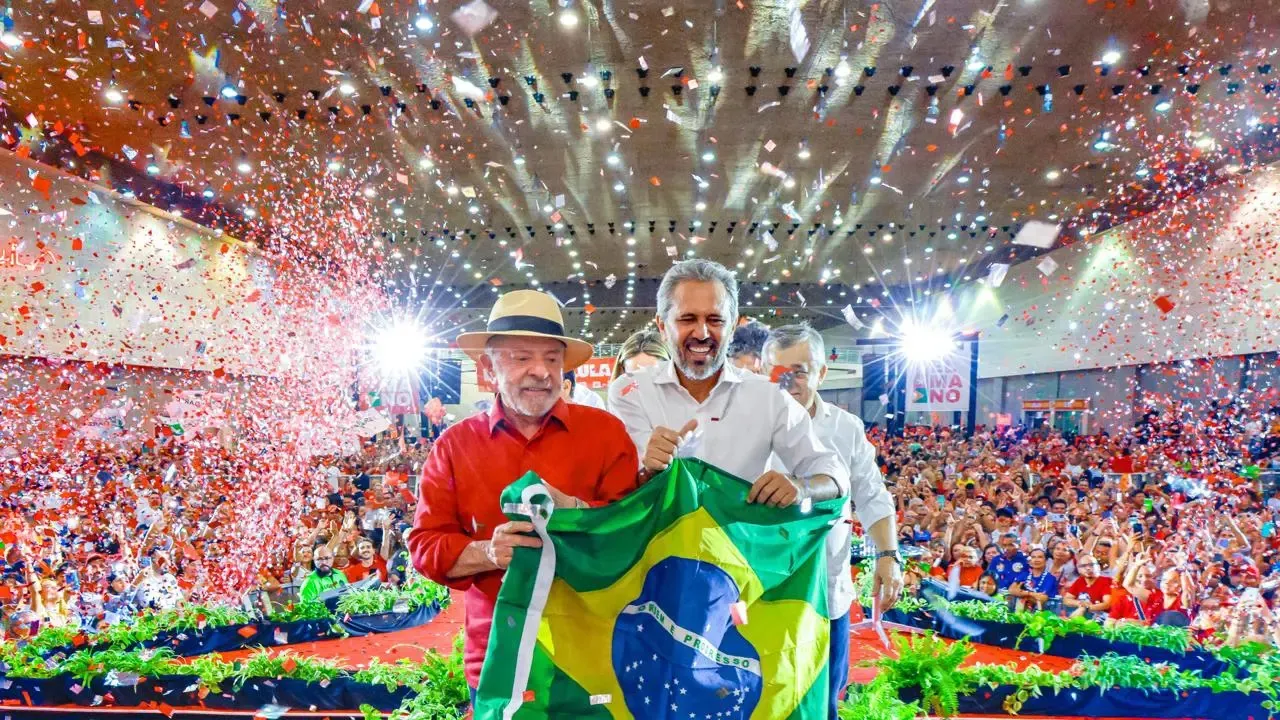 Lula intensifica agenda no Nordeste para conter perda de votos e avanço de Flávio Bolsonaro