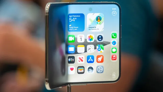 iPhone Duo: Entregas de celular dobrável da Apple podem demorar até 2027