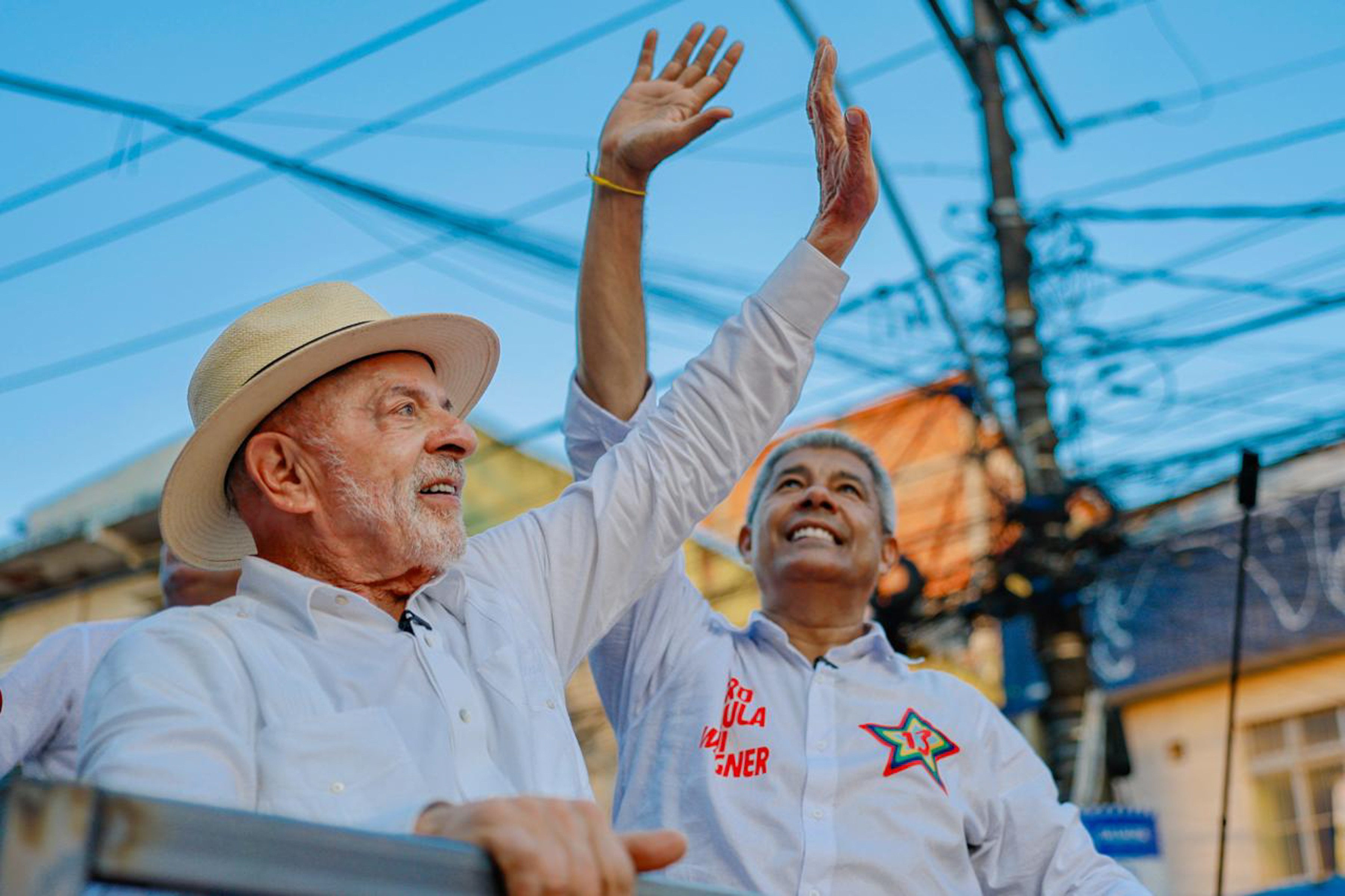 Lula promete transformar Brasil em economia rica e poderosa com ciência e tecnologia