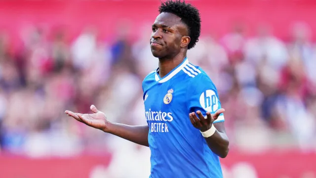 Vinicius Junior enfrenta pior início de temporada no Real Madrid e preocupa Mourinho