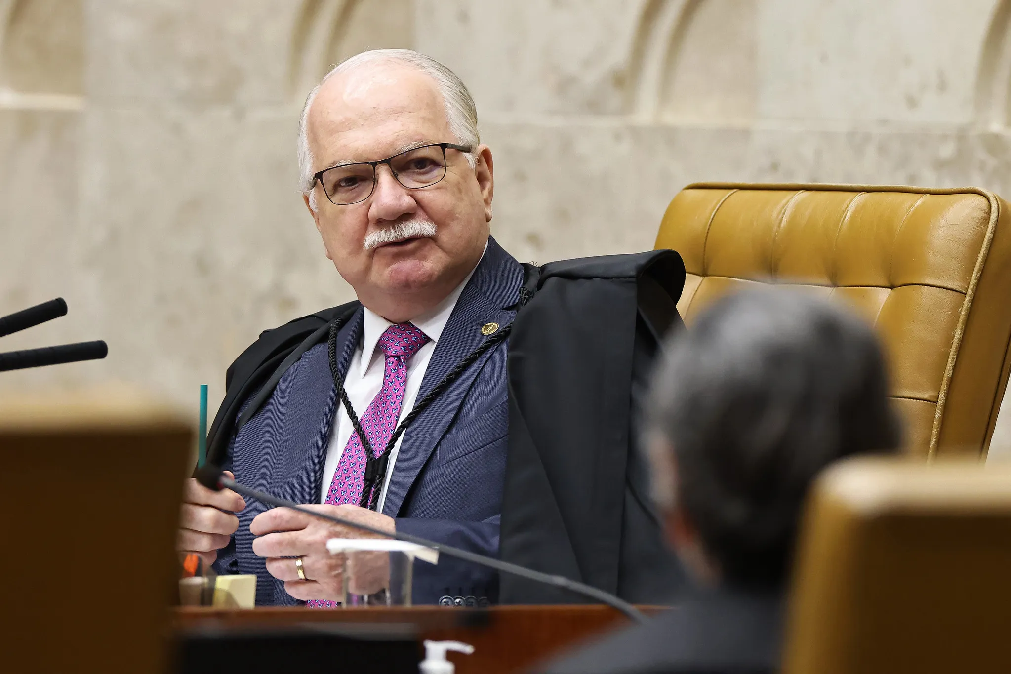 STF: Fachin altera estratégia após embates em sessão sobre caso Moraes e Banco Master