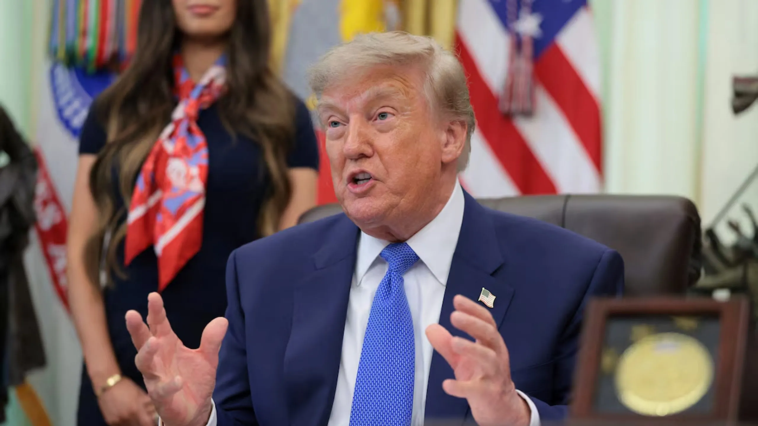 Trump ignora alertas sobre IA e critica preocupações com a tecnologia
