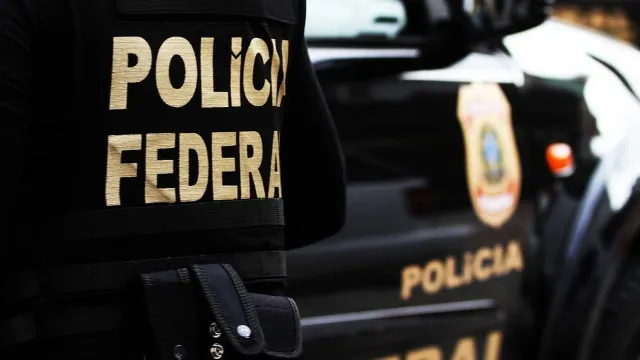 PF investiga uso de broches com câmera para gravar votos em Cabo Frio