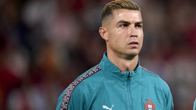 Rio Ferdinand critica Jorge Jesus por polêmica com Cristiano Ronaldo em Portugal