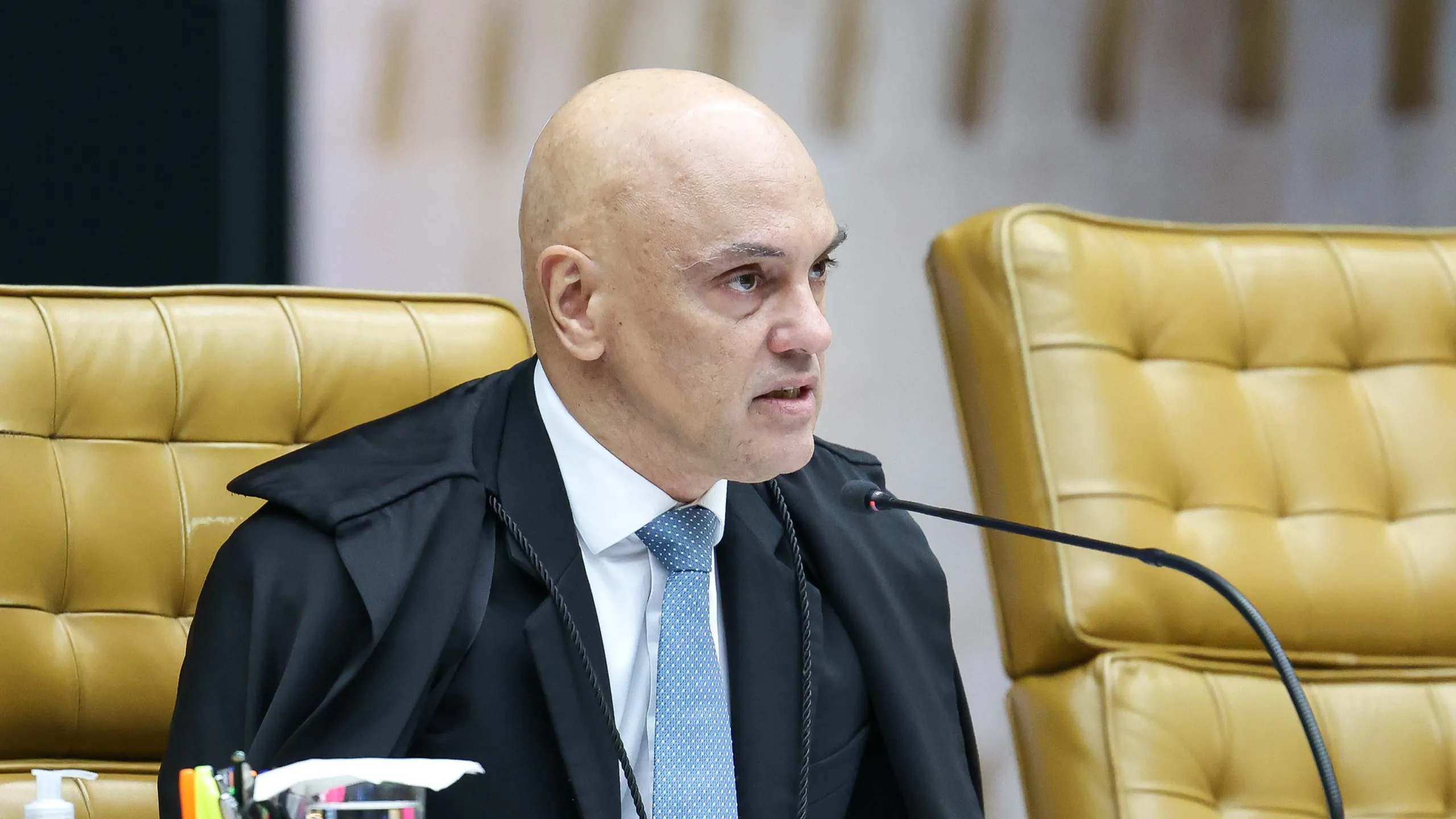 Moraes aceita embate no plenário e vê maioria para anular atos de Mendonça