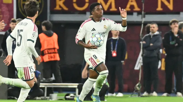 Endrick brilha, marca e Real Madrid vira contra a Roma na Champions League