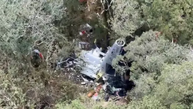 Helicóptero com cantor Rick caiu 11 minutos após horário previsto