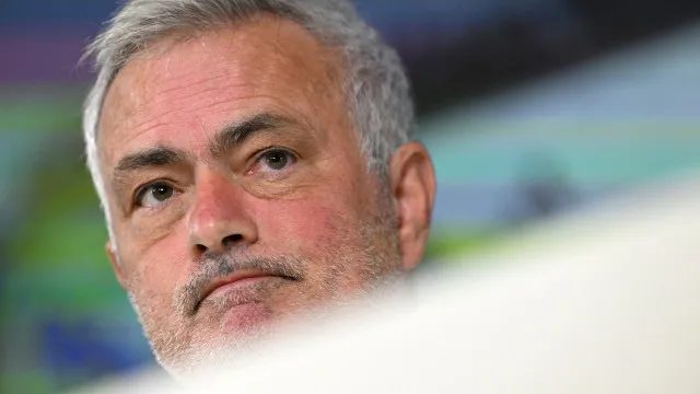 Mourinho critica imprensa espanhola por repercussão de casos de jogadores