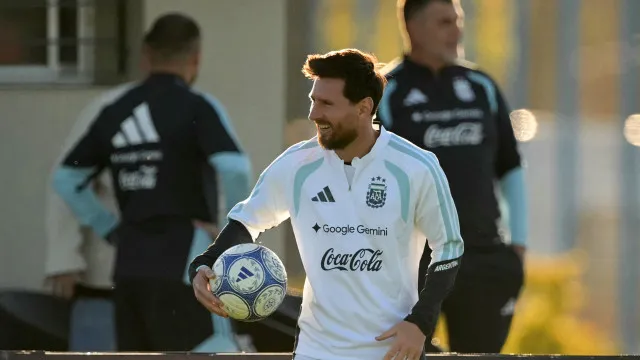 Messi constrói rede de clubes e negócios para a vida pós-futebol