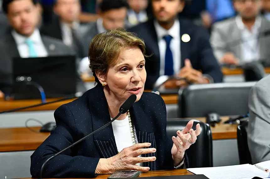 Jornalões tentaram empurrar uma conservadora para a chapa do fascismo
