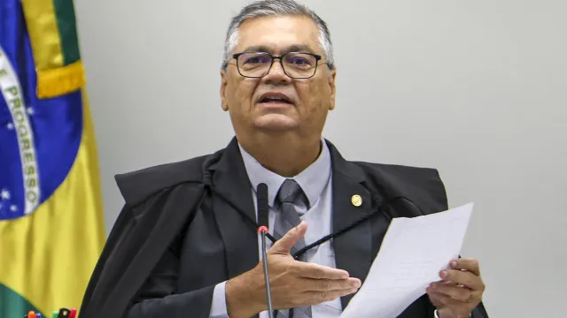STF ordena investigação sobre ataques a imagens religiosas