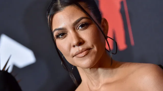 Kourtney Kardashian reage a comentários de Jennifer Lawrence sobre seu comportamento