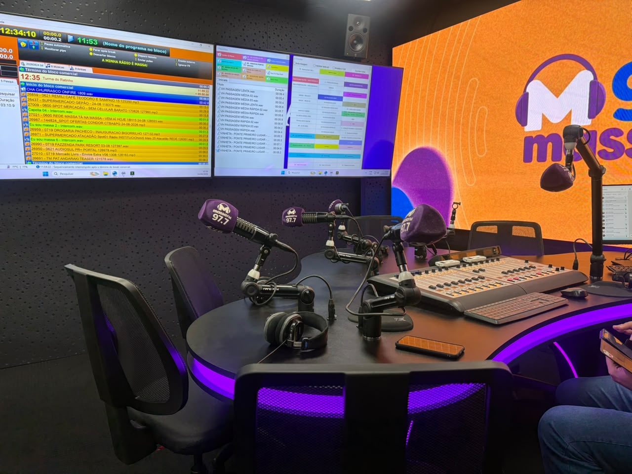 Massa FM Curitiba alcança a liderança de audiência em pesquisa do IBOPE