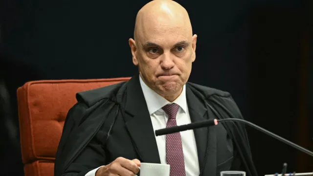 De 'bomba atômica' a 'terremoto político': mídia internacional repercute caso Vorcaro e Moraes