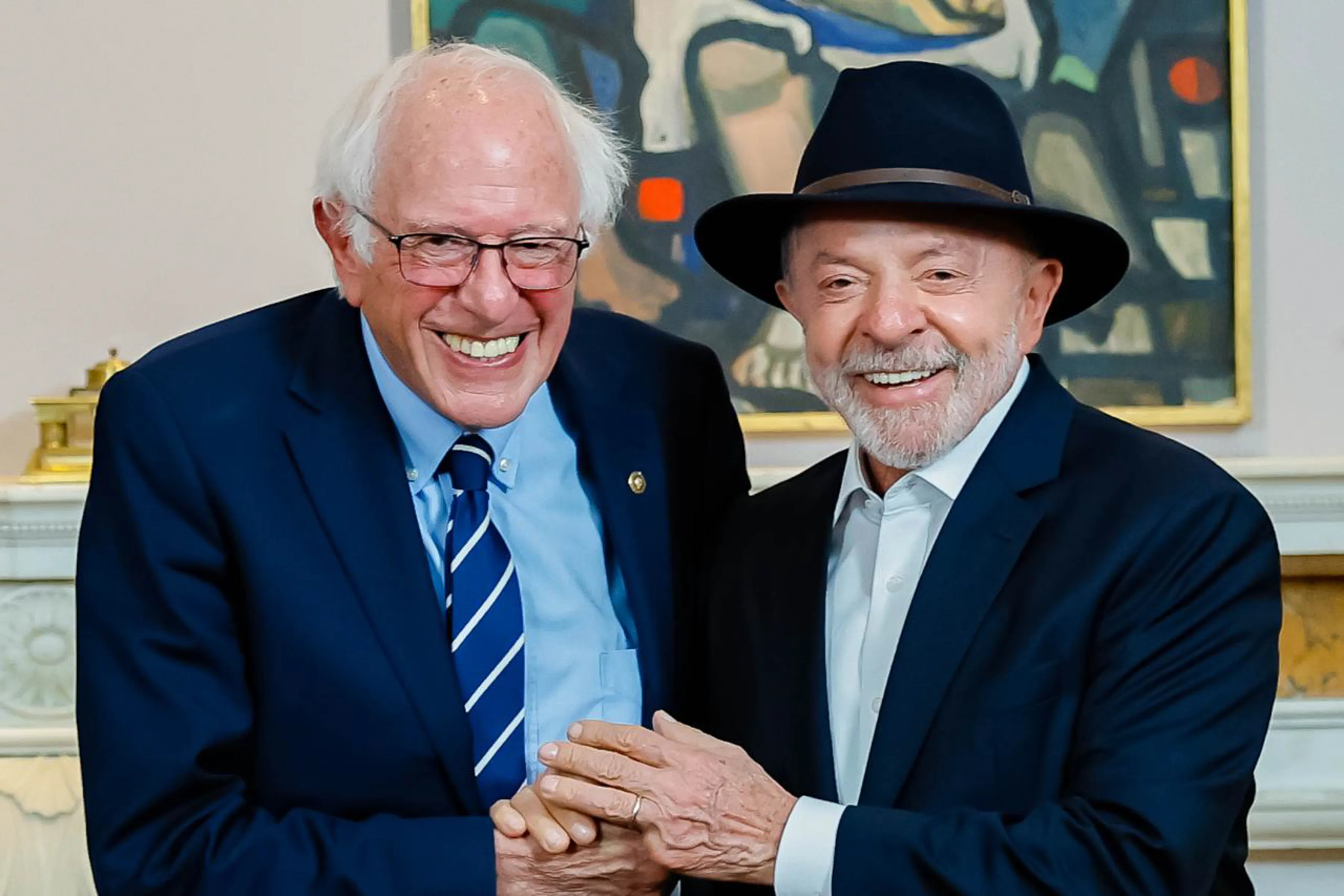 Bernie Sanders parabeniza Lula pela reeleição
