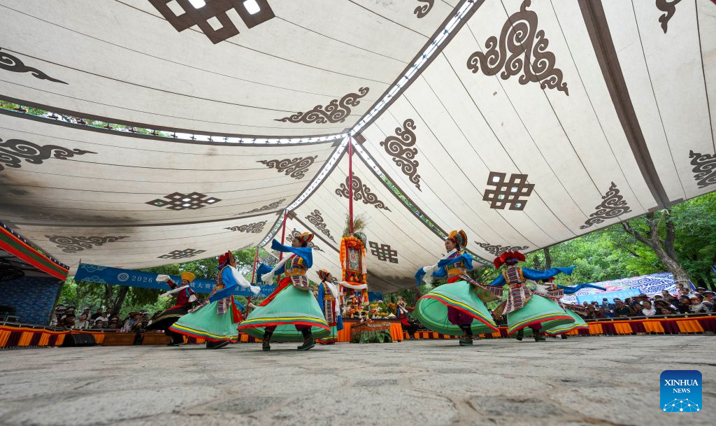 Artistas interpretam ópera tibetana em Festival Shoton em Lhasa
