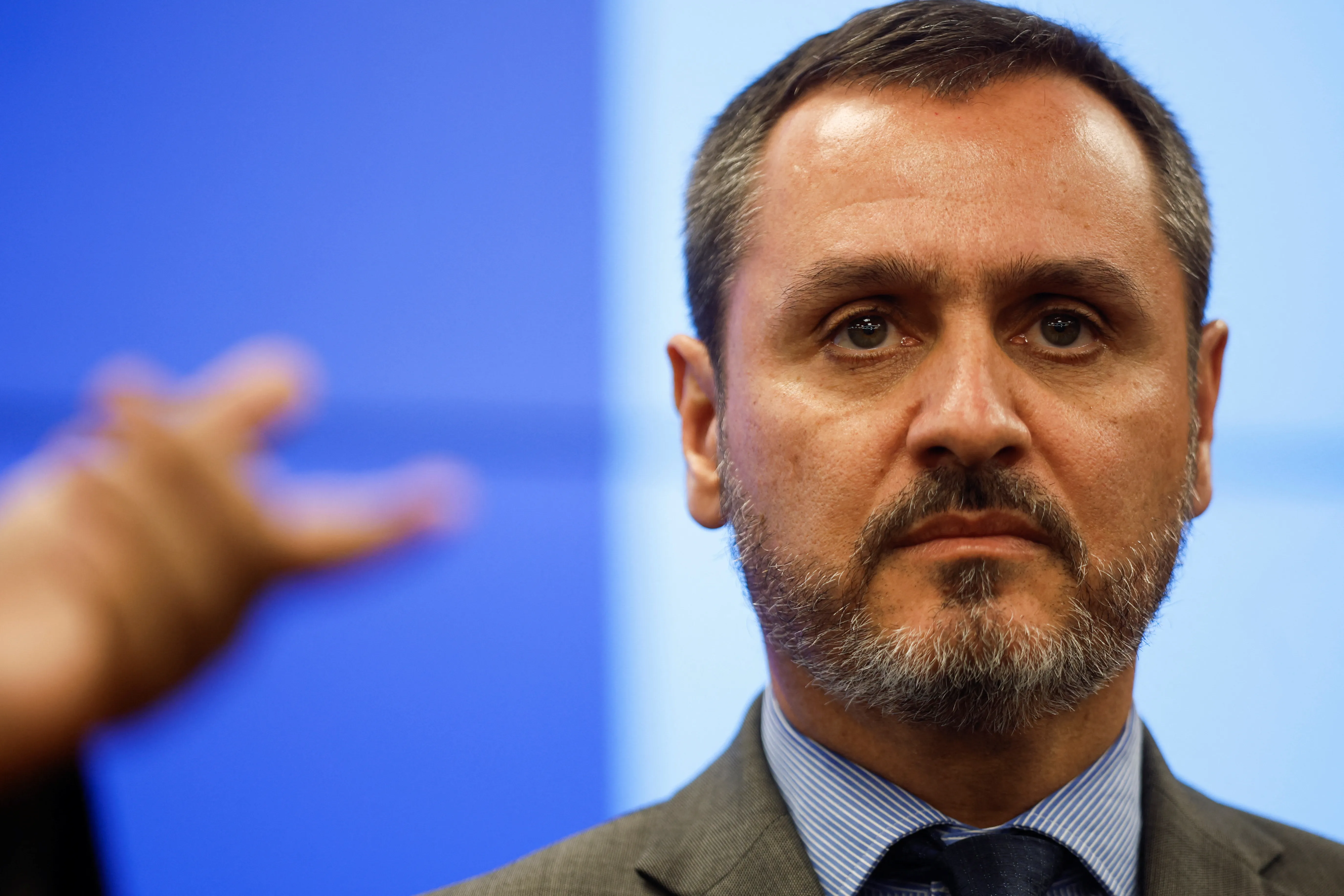André Mendonça acata pedido do Novo e afasta diretor da PF
