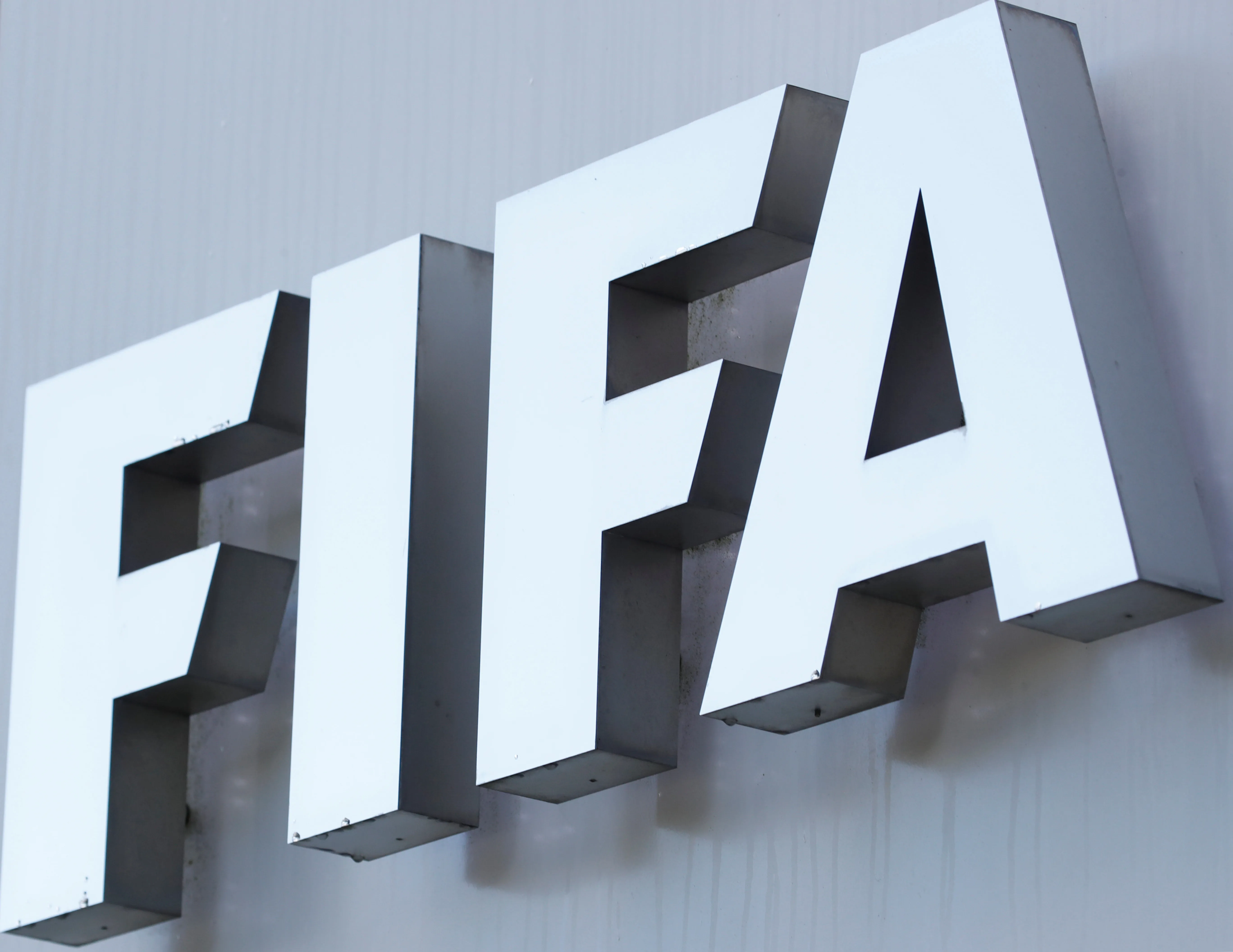 Ligas europeias cobram reforma na governança da FIFA e criticam gestão de Infantino