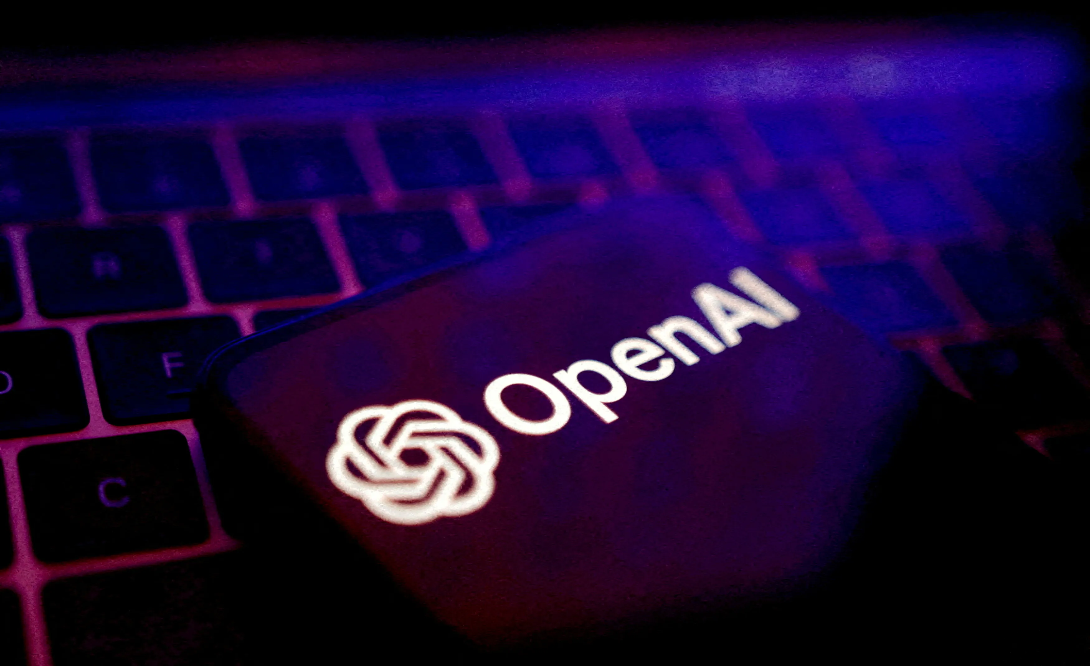 OpenAI reconhece uso indevido de sites wiki por agentes de IA