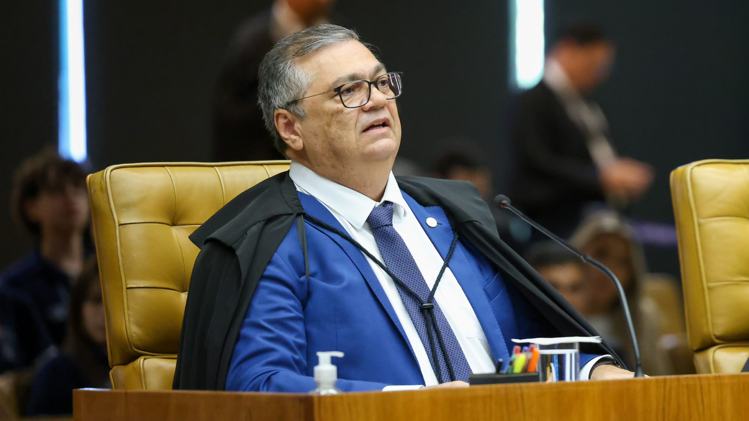Flávio Dino anula sigilo de apuração sobre o caso Dark Horse e unifica investigações