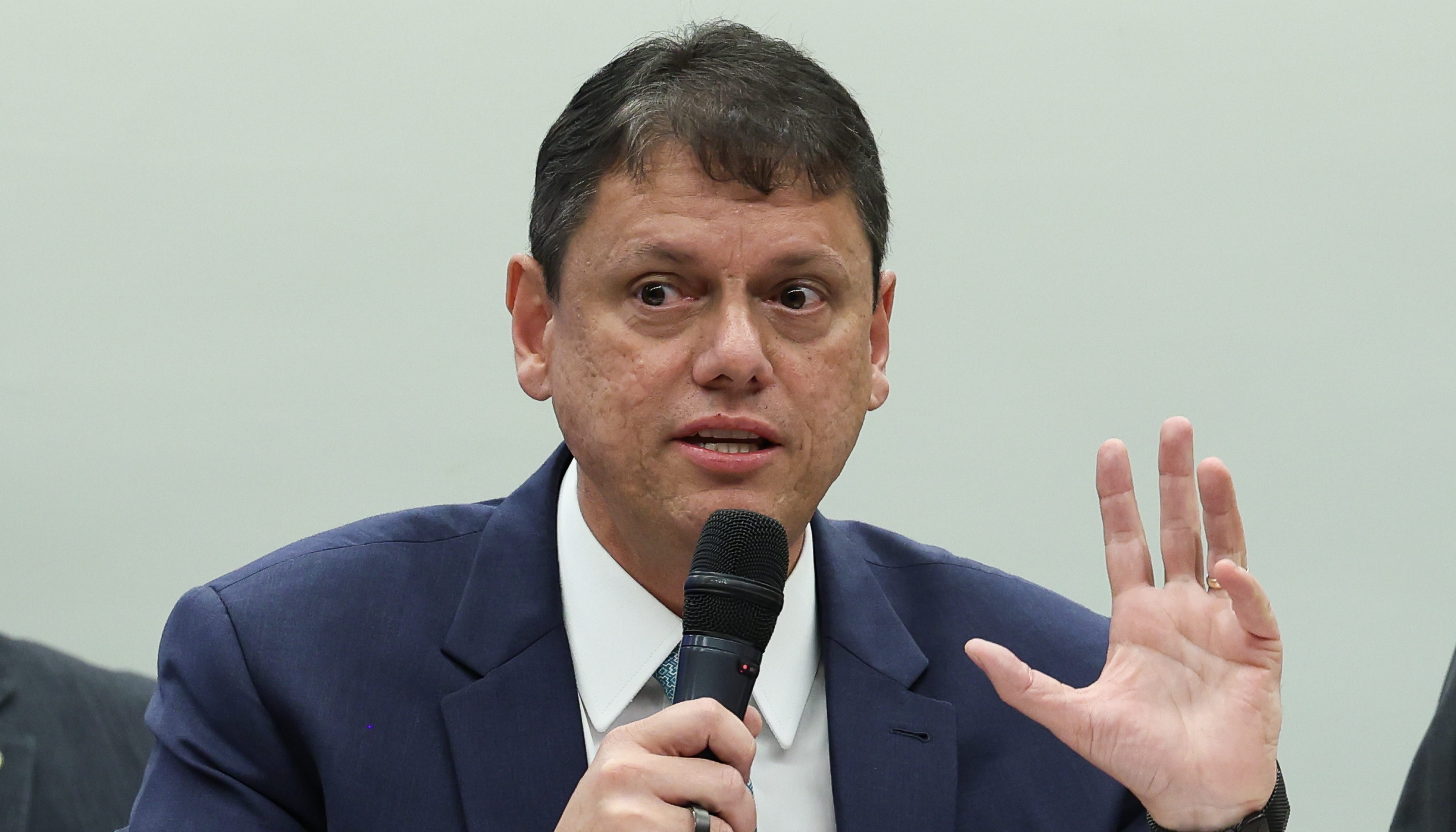 Justiça de SP proíbe governo Tarcísio de contratar professores temporários pelo PSS 2027