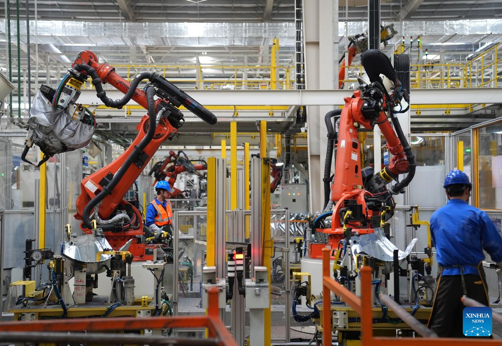 BYD impulsiona produção de veículos elétricos com tecnologia inteligente na China