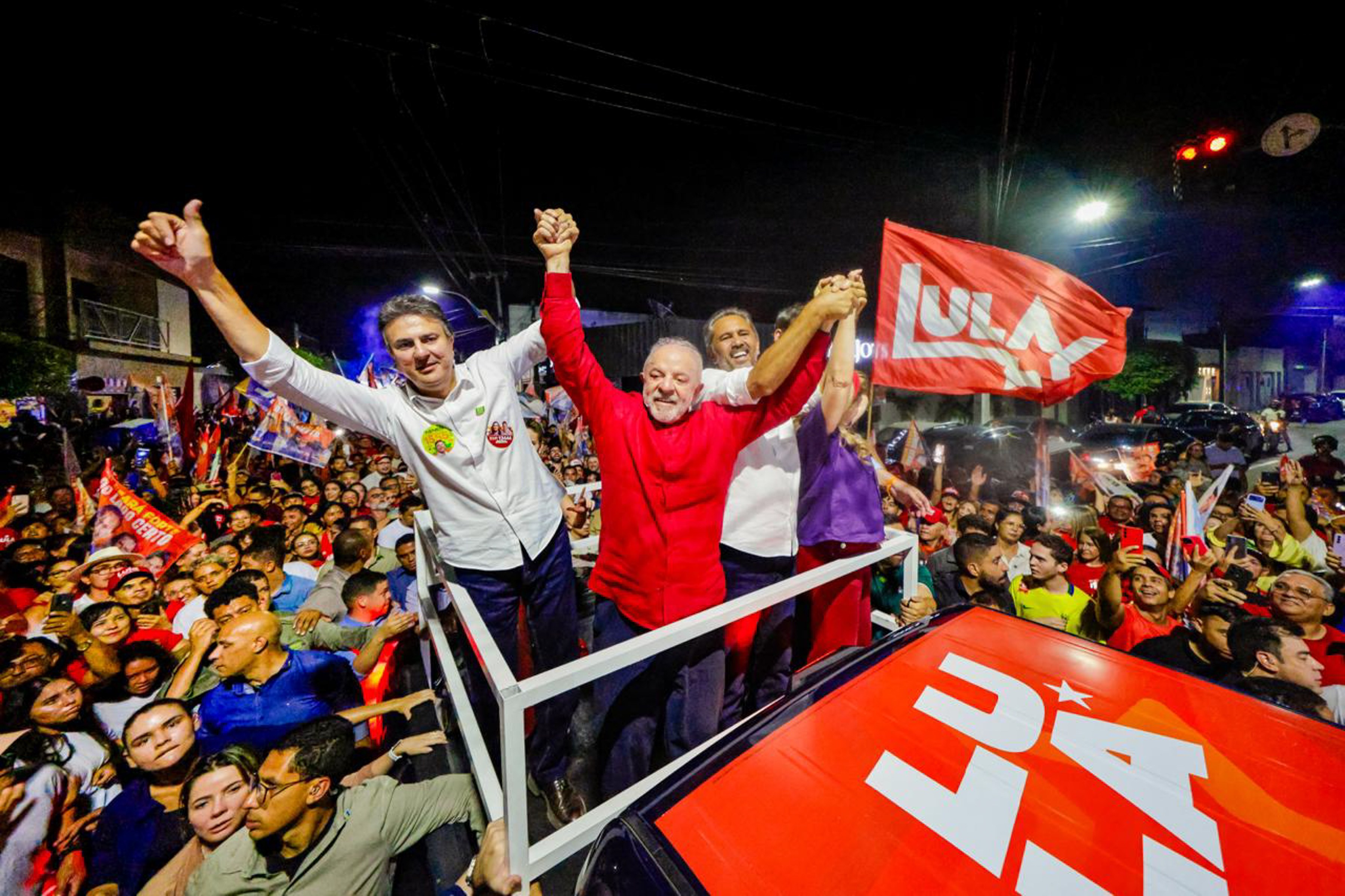 Lula alerta contra candidato que peça interferência dos EUA e defende soberania nacional