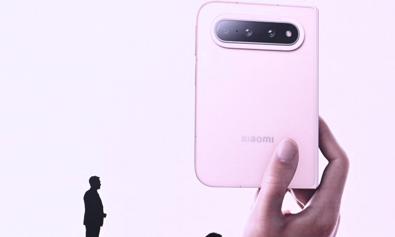 Xiaomi e Huawei lançam celulares dobráveis antes de evento da Apple