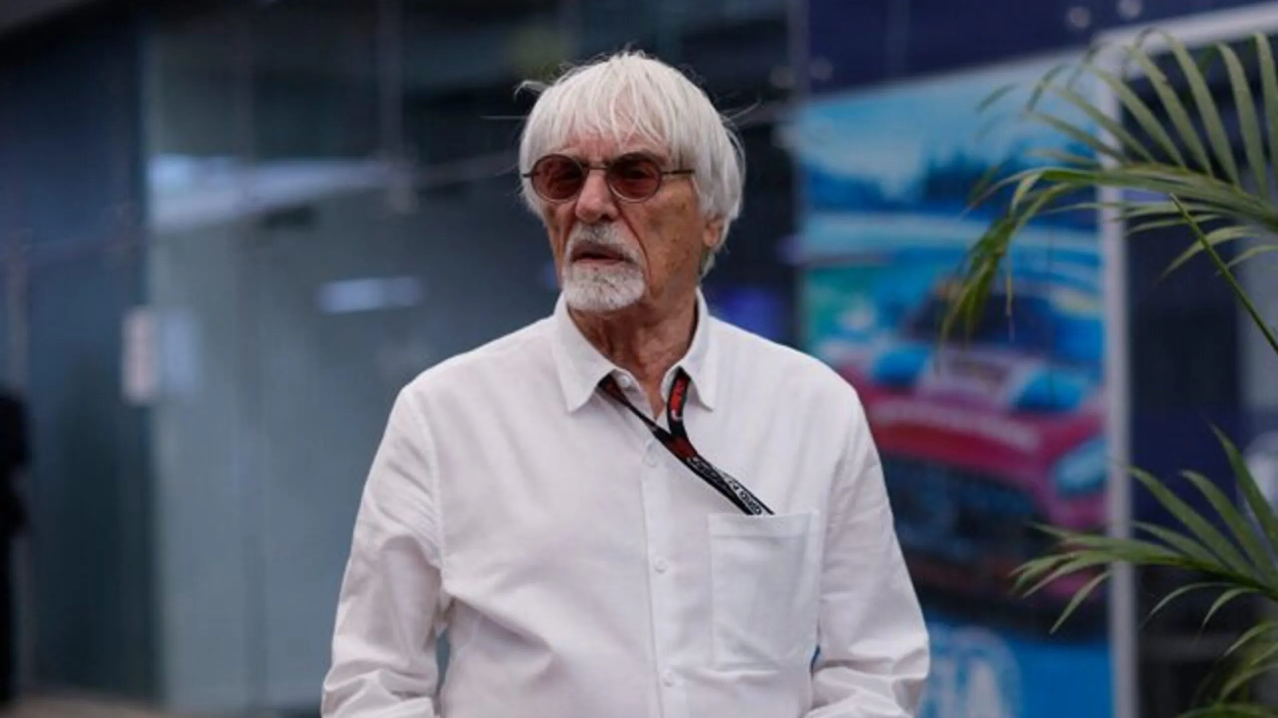 Bernie Ecclestone é detido em Portugal com espingarda em jato particular