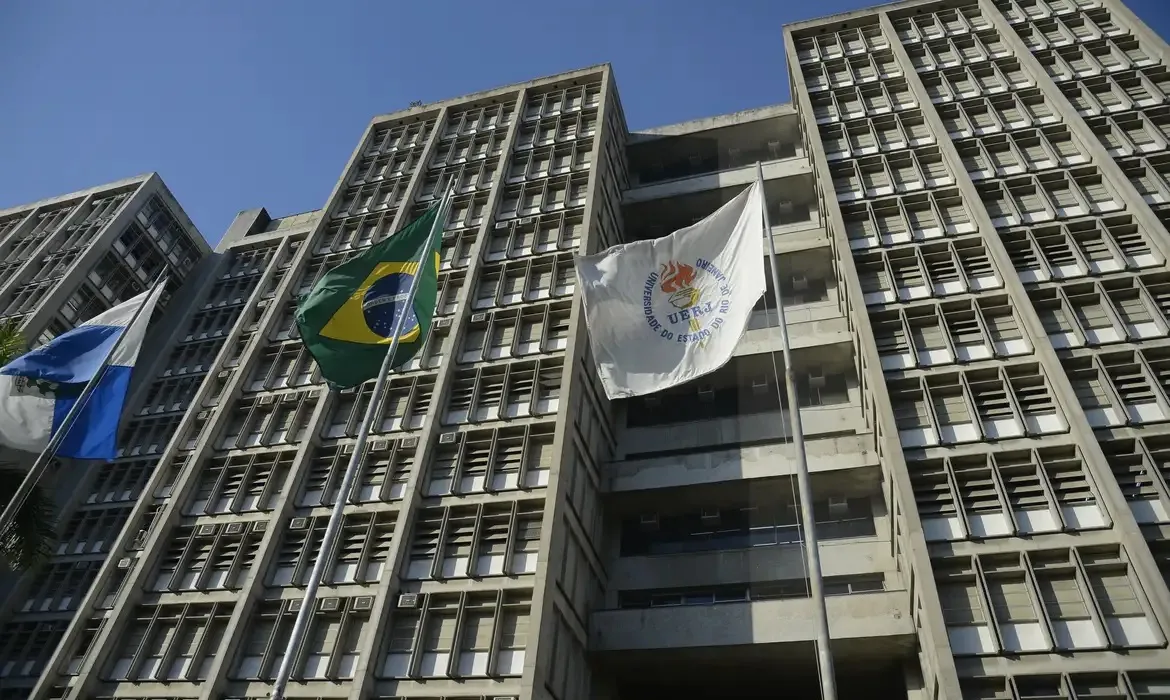 Uerj tem indenização aumentada em caso de racismo contra estudantes