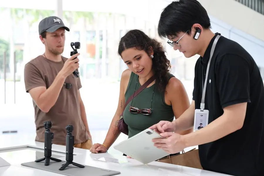 Turistas estrangeiros enchem malas na China, impulsionando o "China Haul"