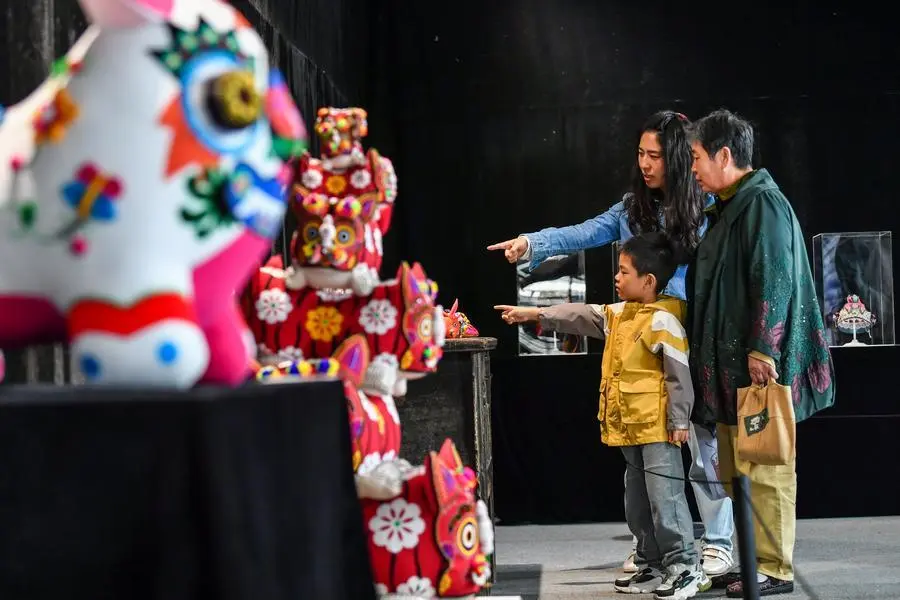 China celebra feriado nacional com vasta programação cultural e turística