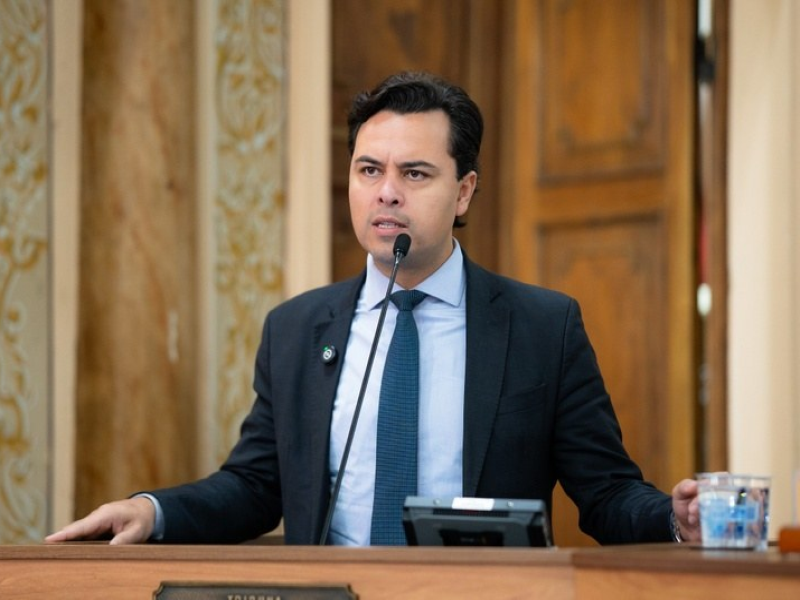 Veja a lista completa dos deputados federais eleitos no Paraná